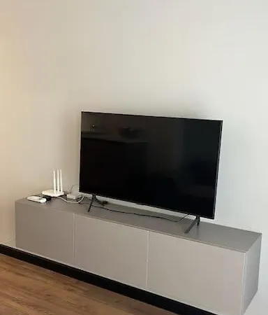 Amber - Brand New Luxury 1 Bedroom Located In The Very Center